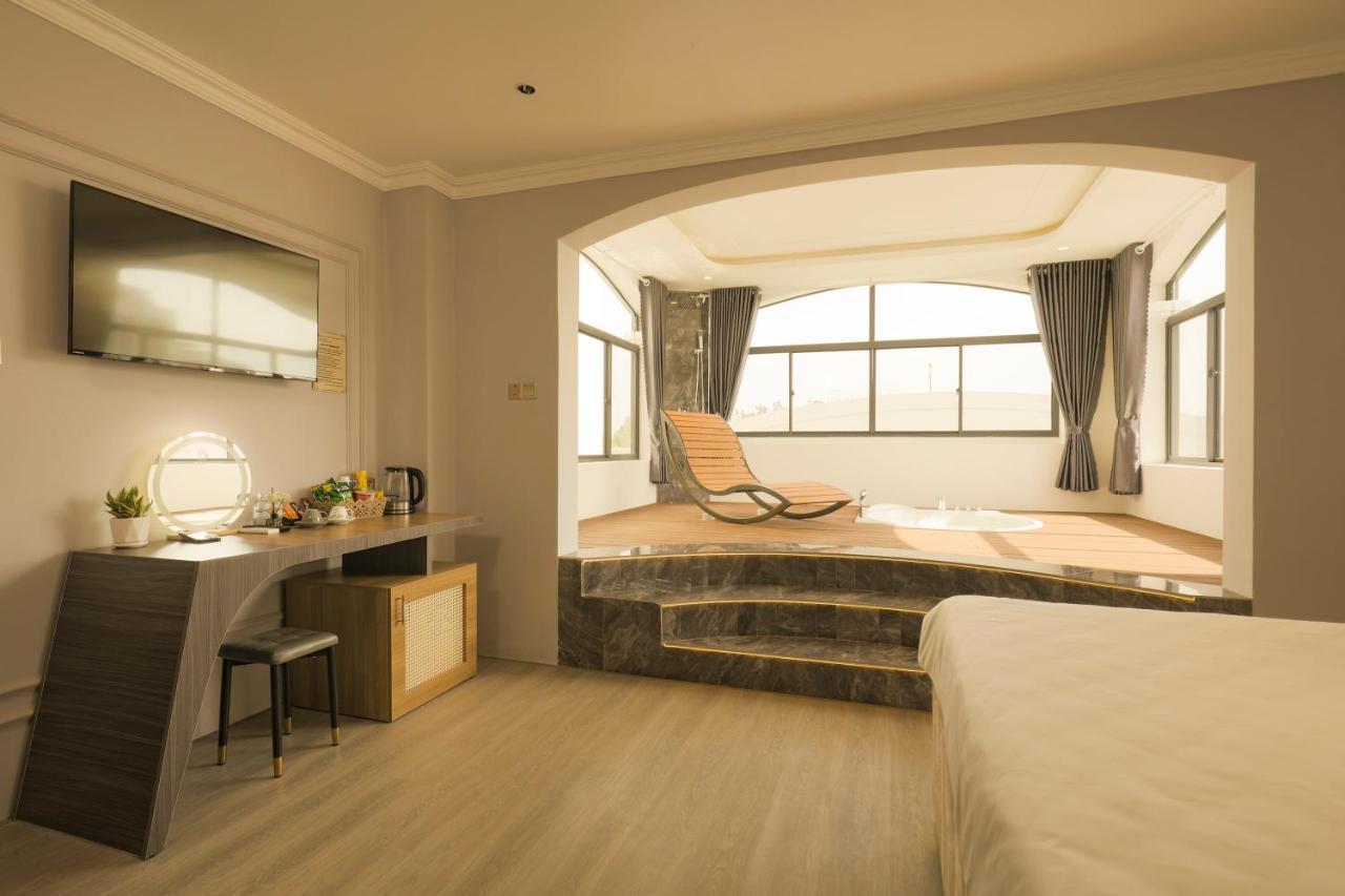 Phuoc Hung 3 Hotel Vĩnh Long Esterno foto