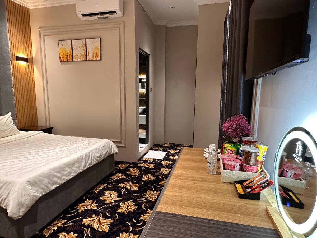 Phuoc Hung 3 Hotel Vĩnh Long Esterno foto