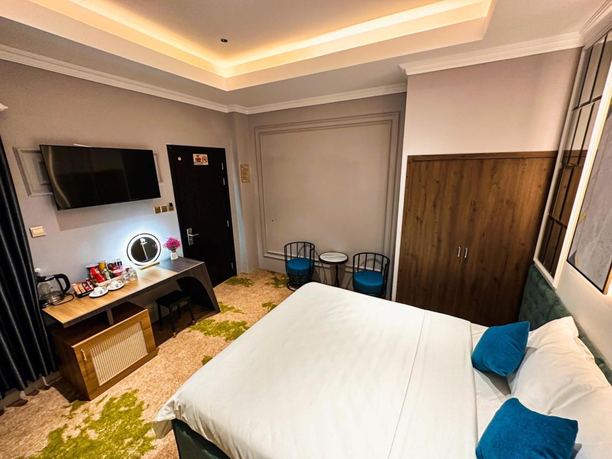Phuoc Hung 3 Hotel Vĩnh Long Esterno foto
