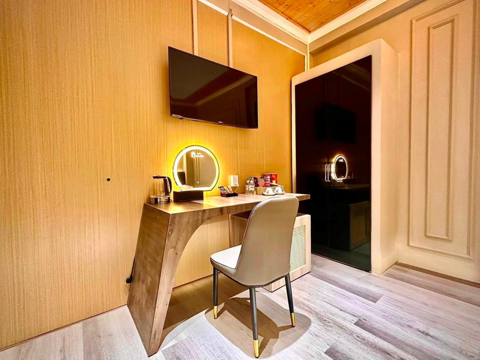 Phuoc Hung 3 Hotel Vĩnh Long Esterno foto